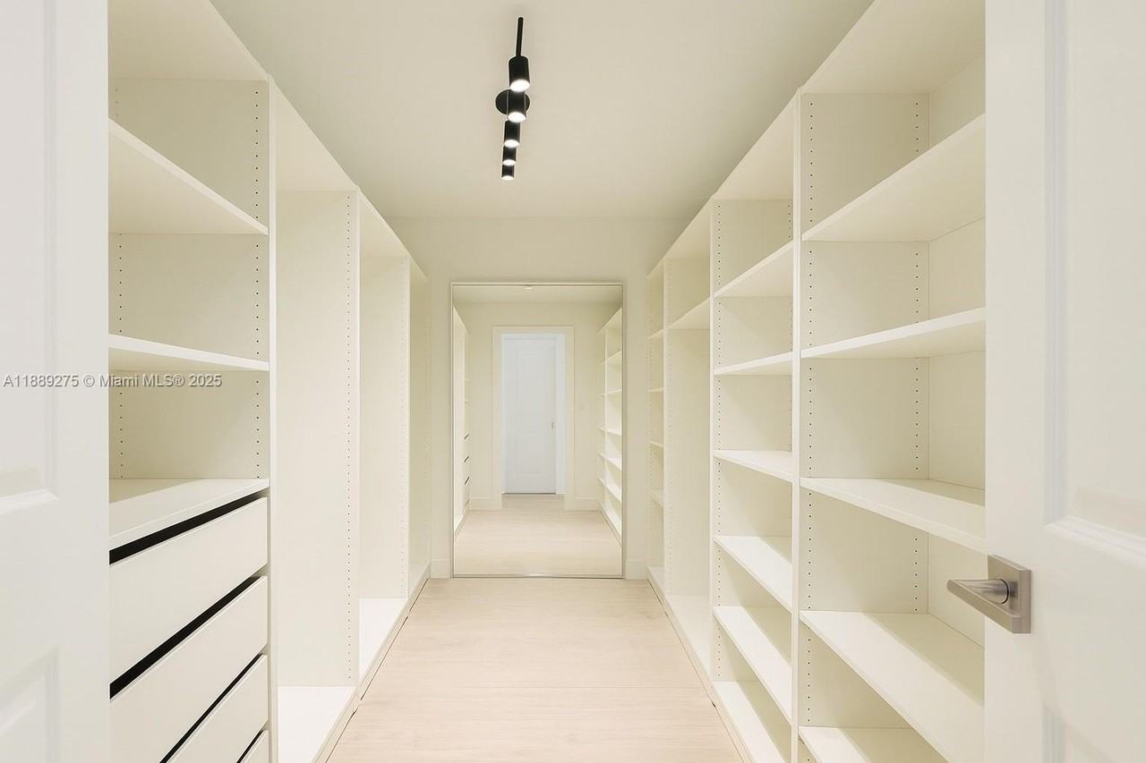 2781 Ne 165th Ter #22 - Photo 7 of 16