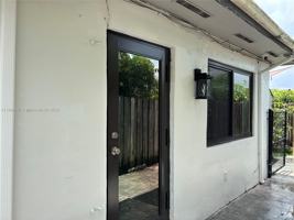 featured image of 7730 Sw 127th Dr #1