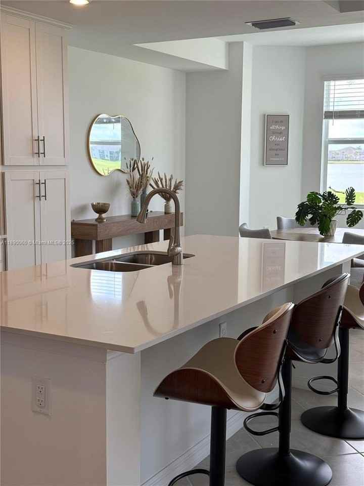 5555 Double Eagle Cir #3917