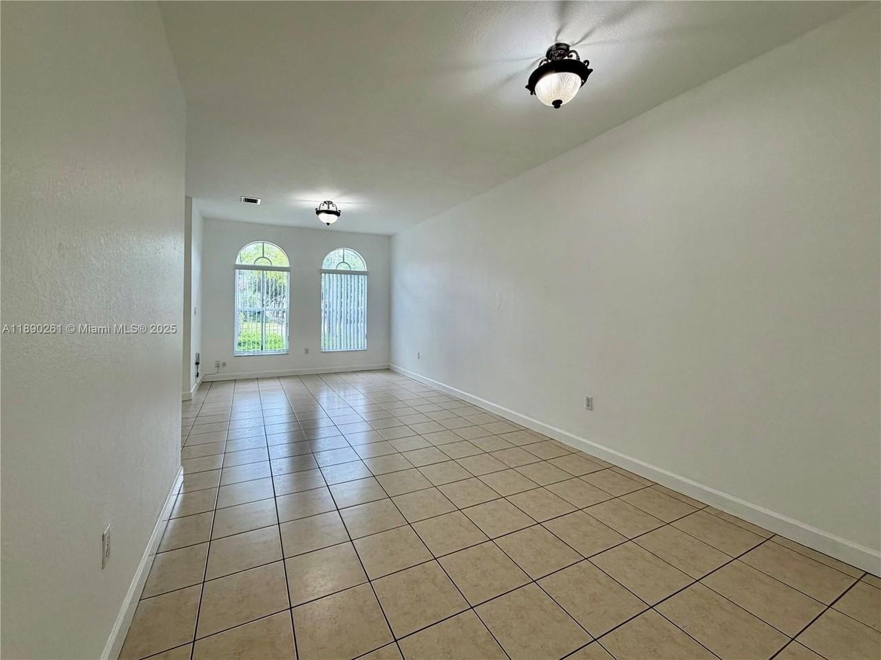 12362 Southwest 122nd Street - Photo 4 of 19