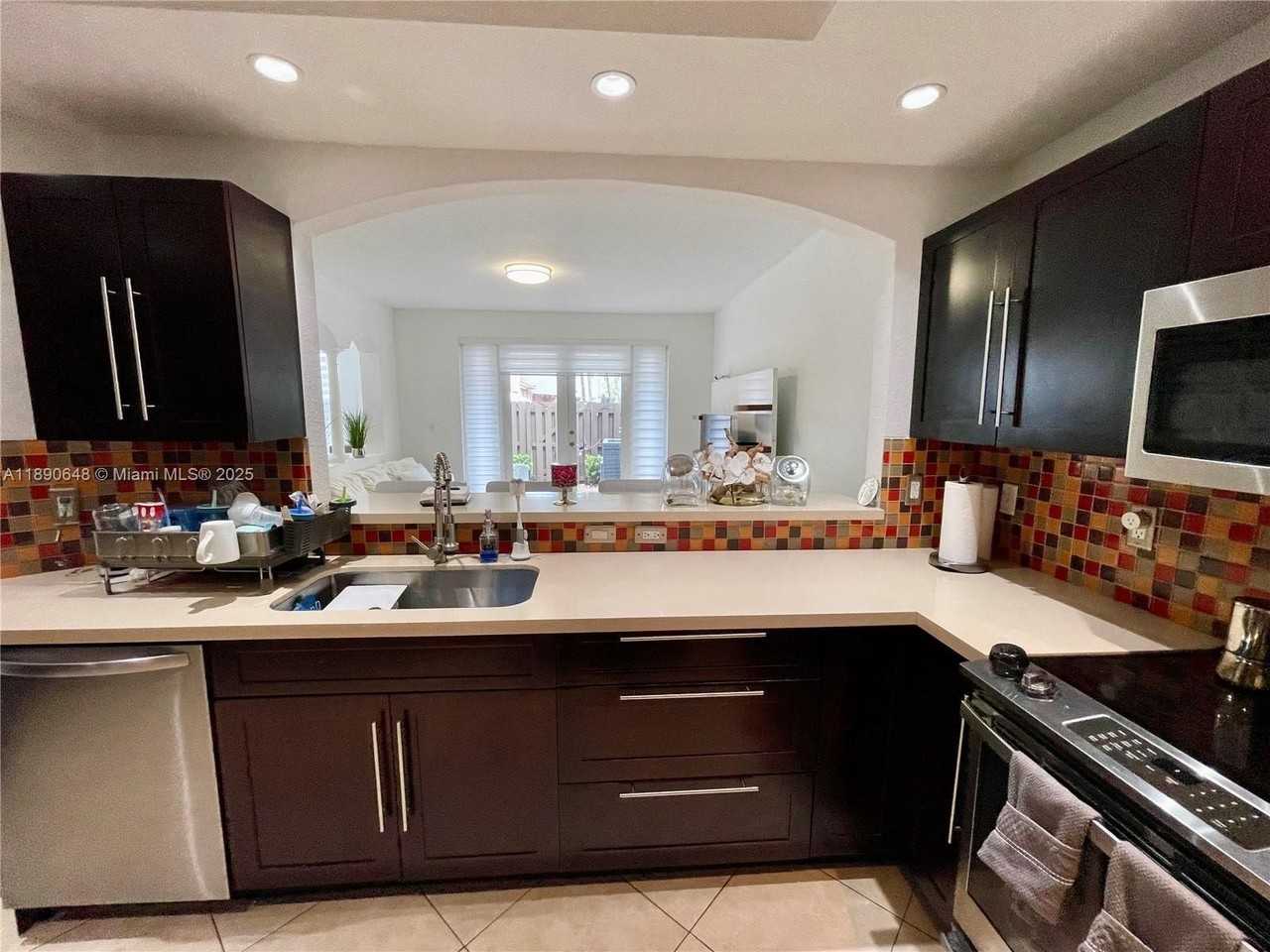 10807 Nw 84th Ln #10807 - Photo 5 of 23