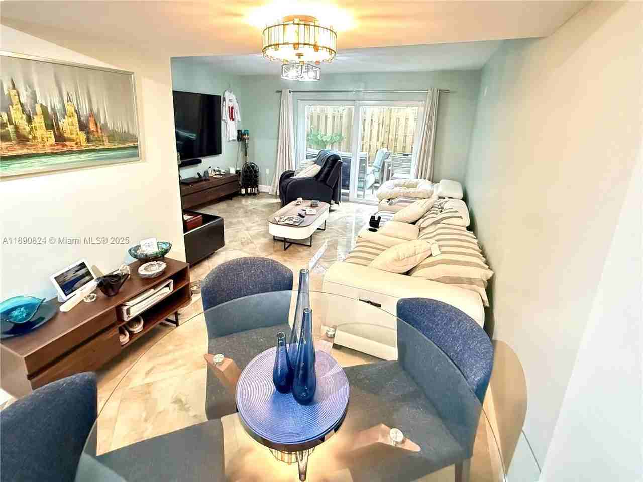 809 W Oakland Park Blvd #K4 - Photo 5 of 10