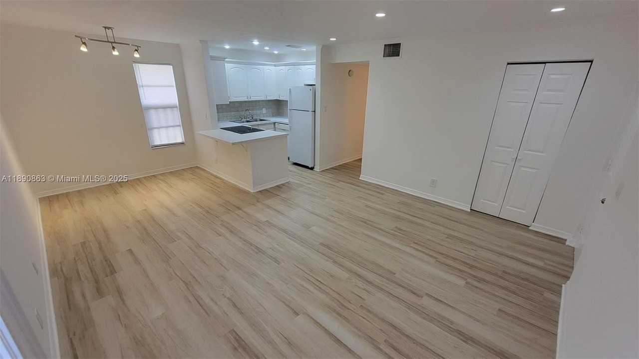 3036 Coral Ridge Dr #3036 - Photo 4 of 16