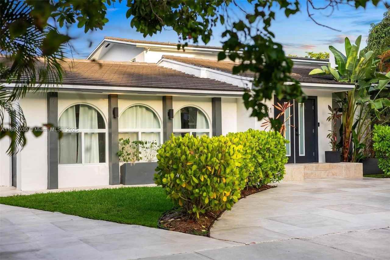 1651 Sw 13th Ave #NA - Photo 4 of 50