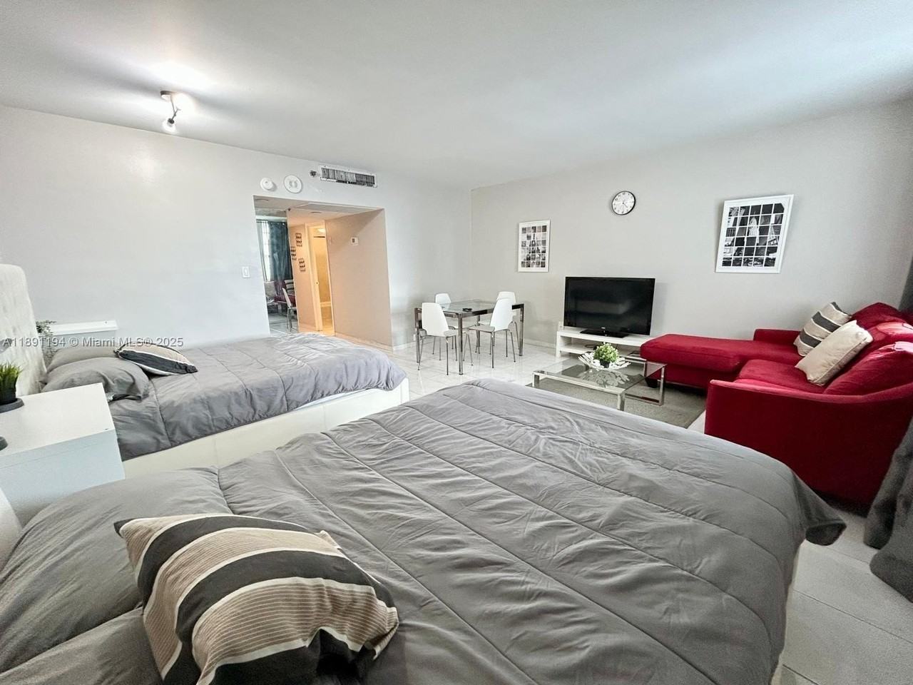 100 Lincoln Rd #1616 - Photo 2 of 7