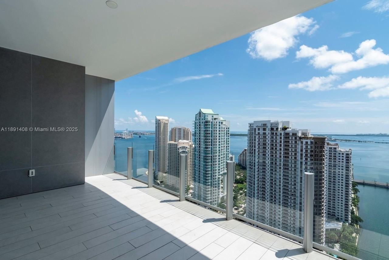 300 Biscayne Boulevard Way #3503 - Photo 4 of 50