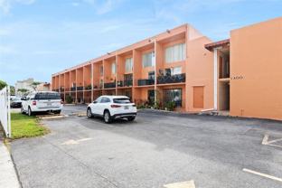 1300 W 47th Pl #223 - Photo 1 of 1