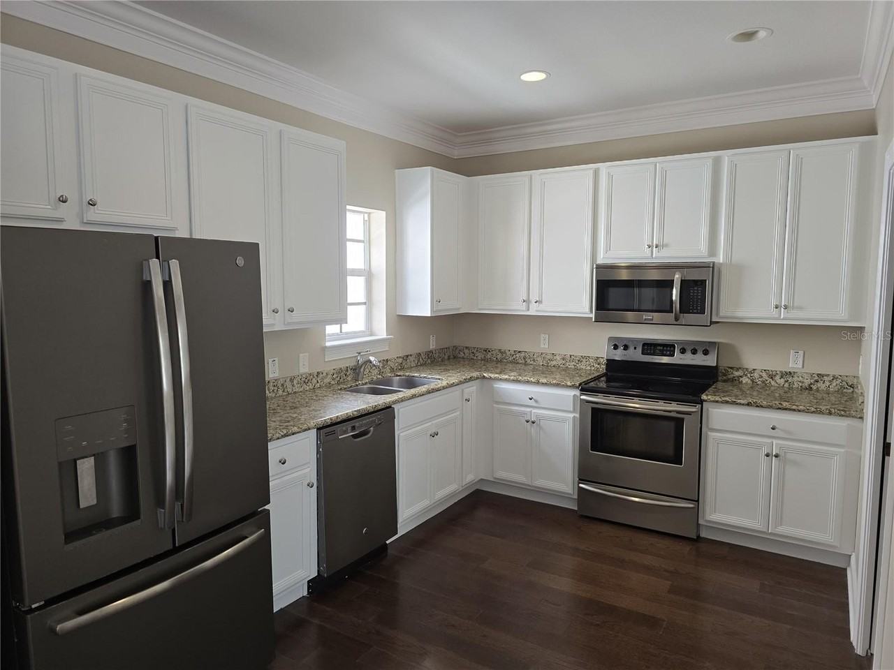 2315 W North A St #5 - Photo 6 of 16