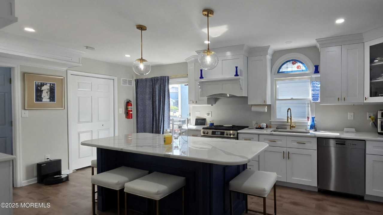 118 Alhama Drive - Photo 4 of 10