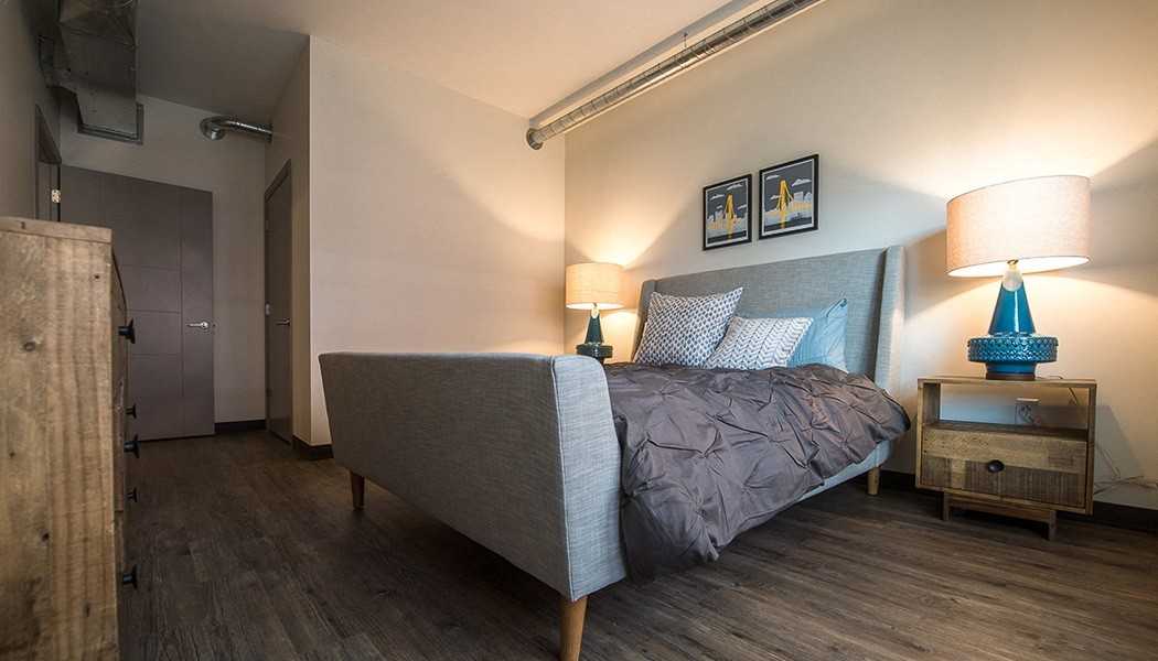 Hot Metal Flats - Photo 6 of 33