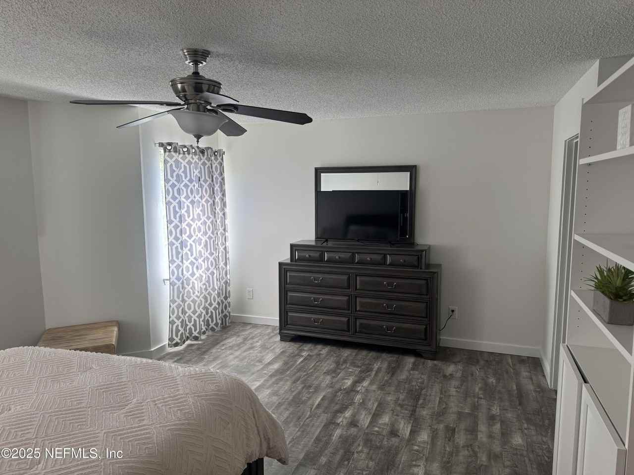 8508 Sturbridge Cir W - Photo 7 of 11