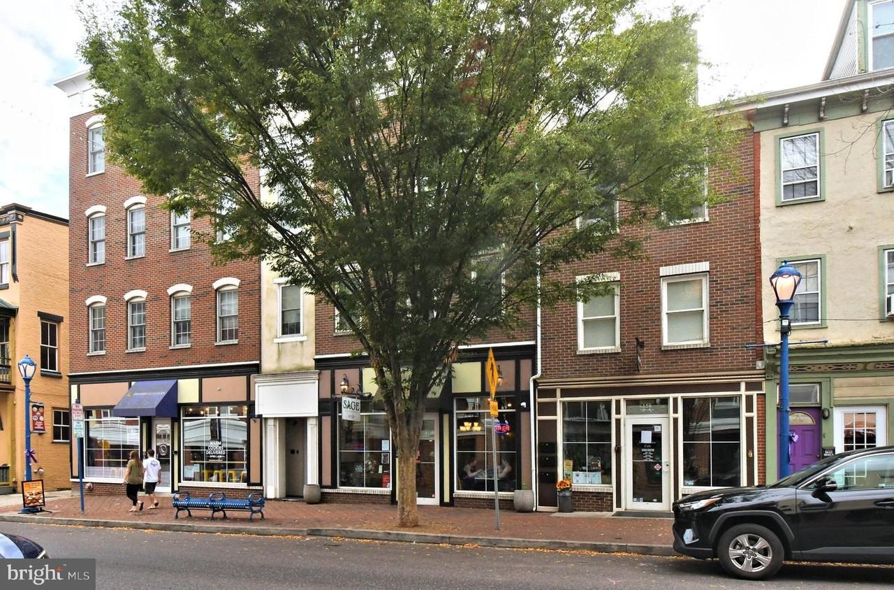 154 Bridge Street - Photo 3 of 36