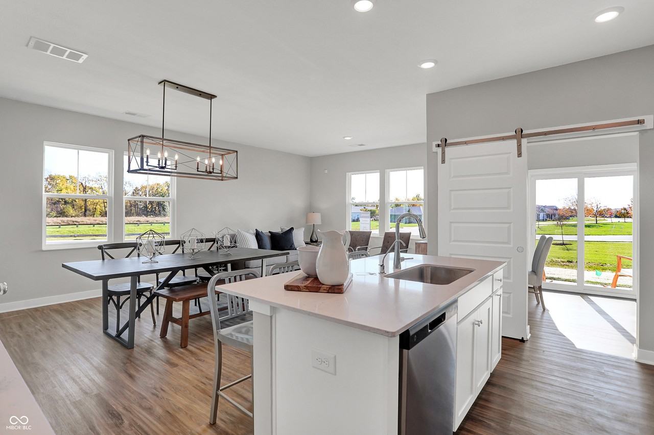 6589 Halsey Street - Photo 6 of 35