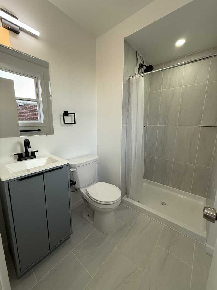 1635 Borbeck Ave - Photo 7 of 16