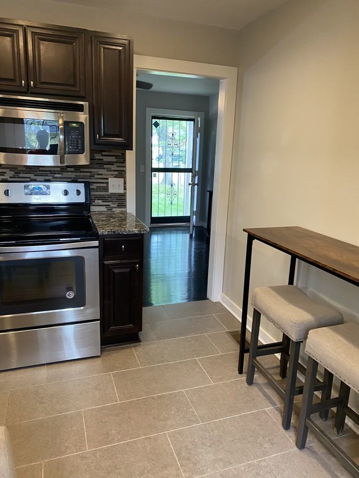 1829 25th Avenue Ct N - Photo 6 of 11