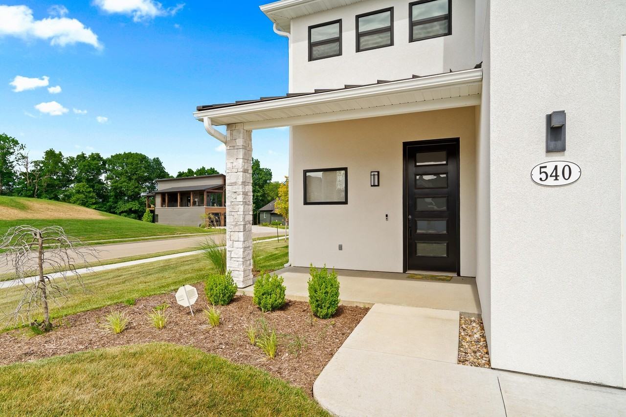 540 Angels Rest Way - Photo 3 of 43