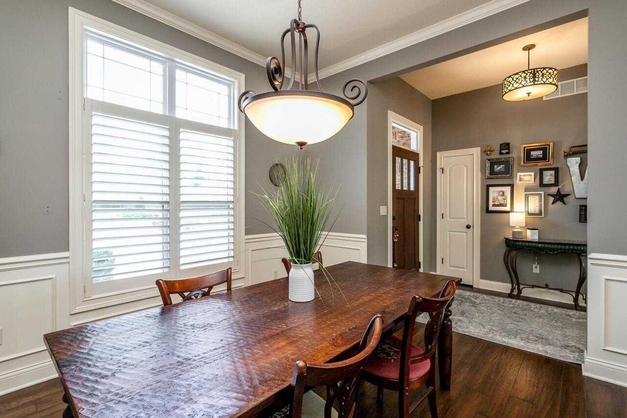 4106 Huron Court - Photo 5 of 22