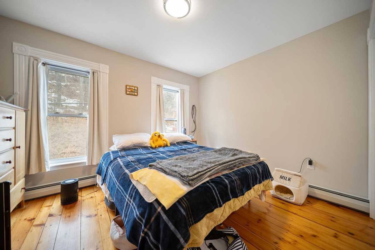 449 West River Road - Photo 5 of 8