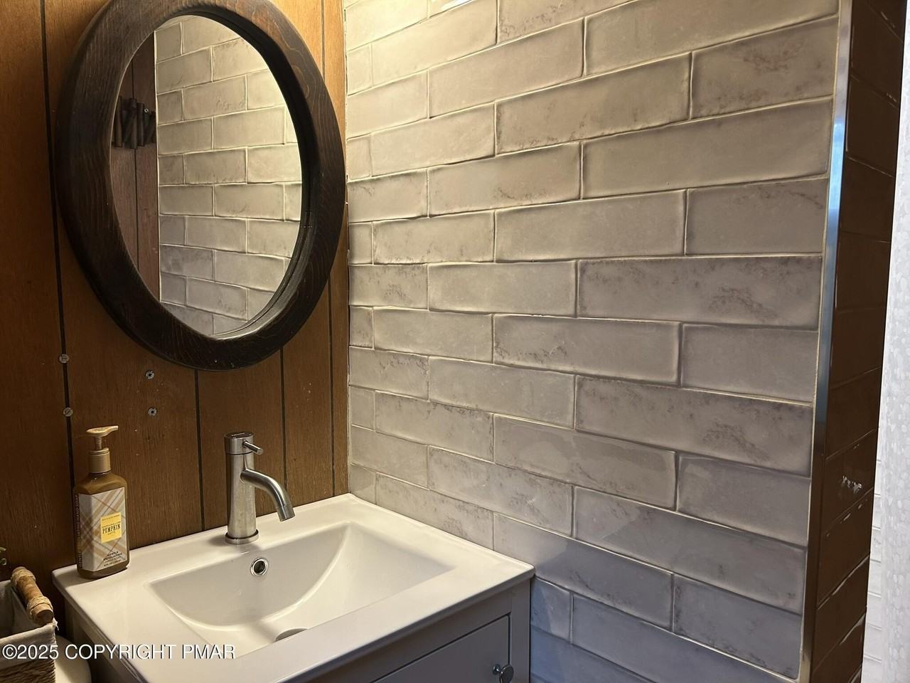 226 Tepee Dr - Photo 7 of 9