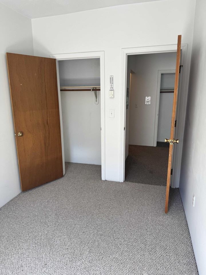 Norway St - Photo 4 of 16