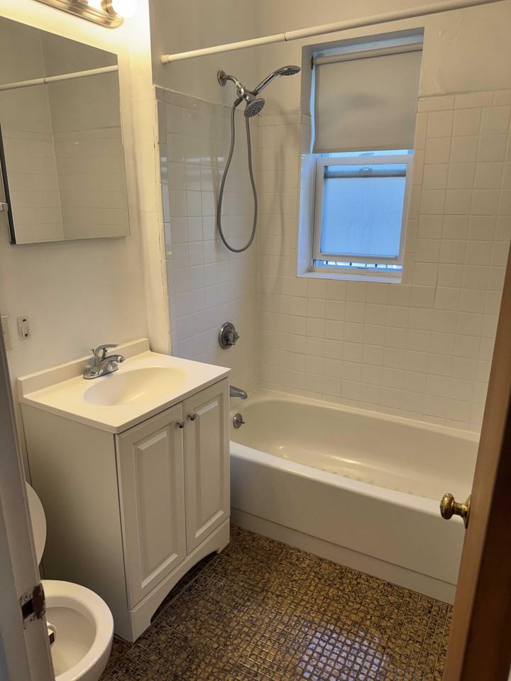 Norway St - Photo 7 of 16