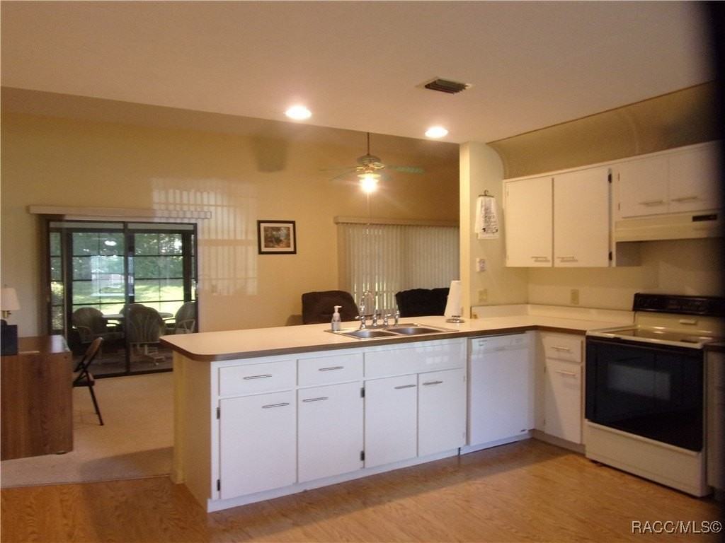 624 W Diamondbird Loop - Photo 2 of 25