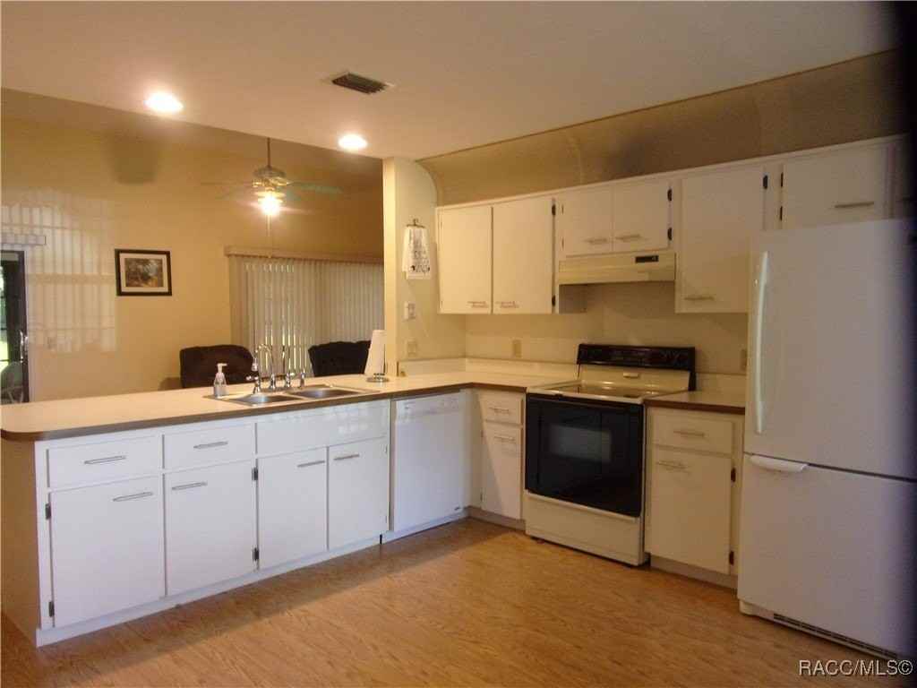 624 W Diamondbird Loop - Photo 3 of 25