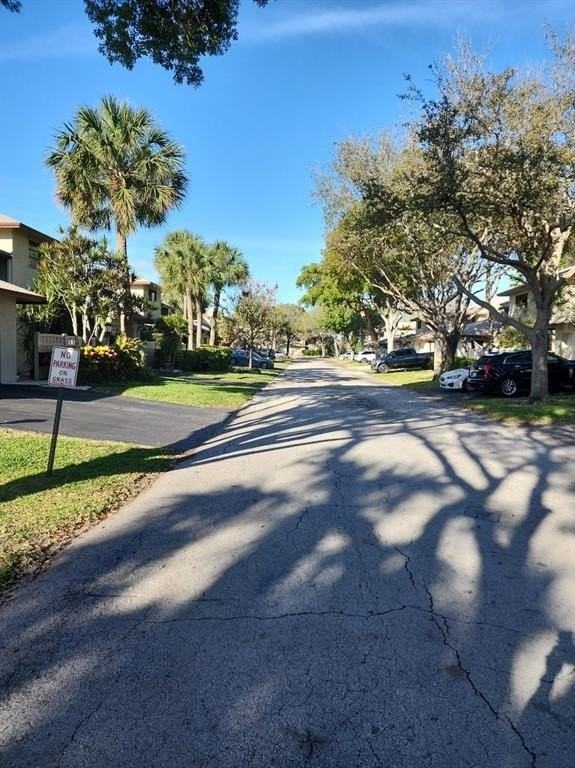 1800 Northeast 39th Court #1001 - Photo 4 of 39