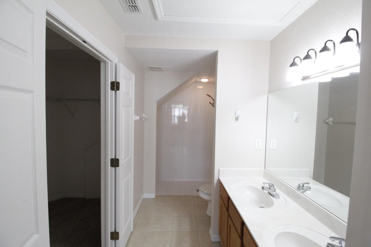 105 Turpial Way Apt 103 #103 - Photo 7 of 16