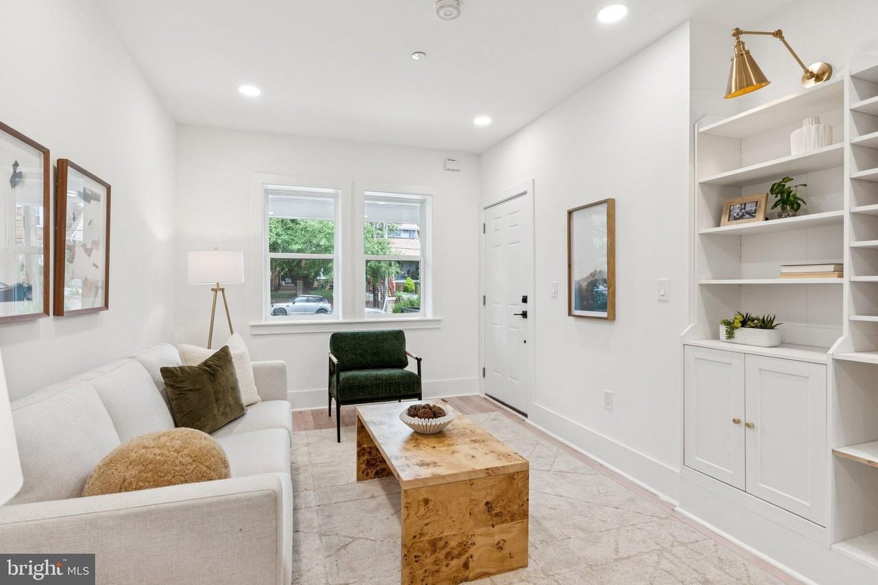 2608 4th St Ne Unit 1 #1 - Photo 3 of 27