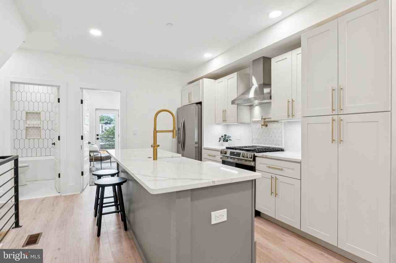 2608 4th St Ne Unit 1 #1 - Photo 7 of 27