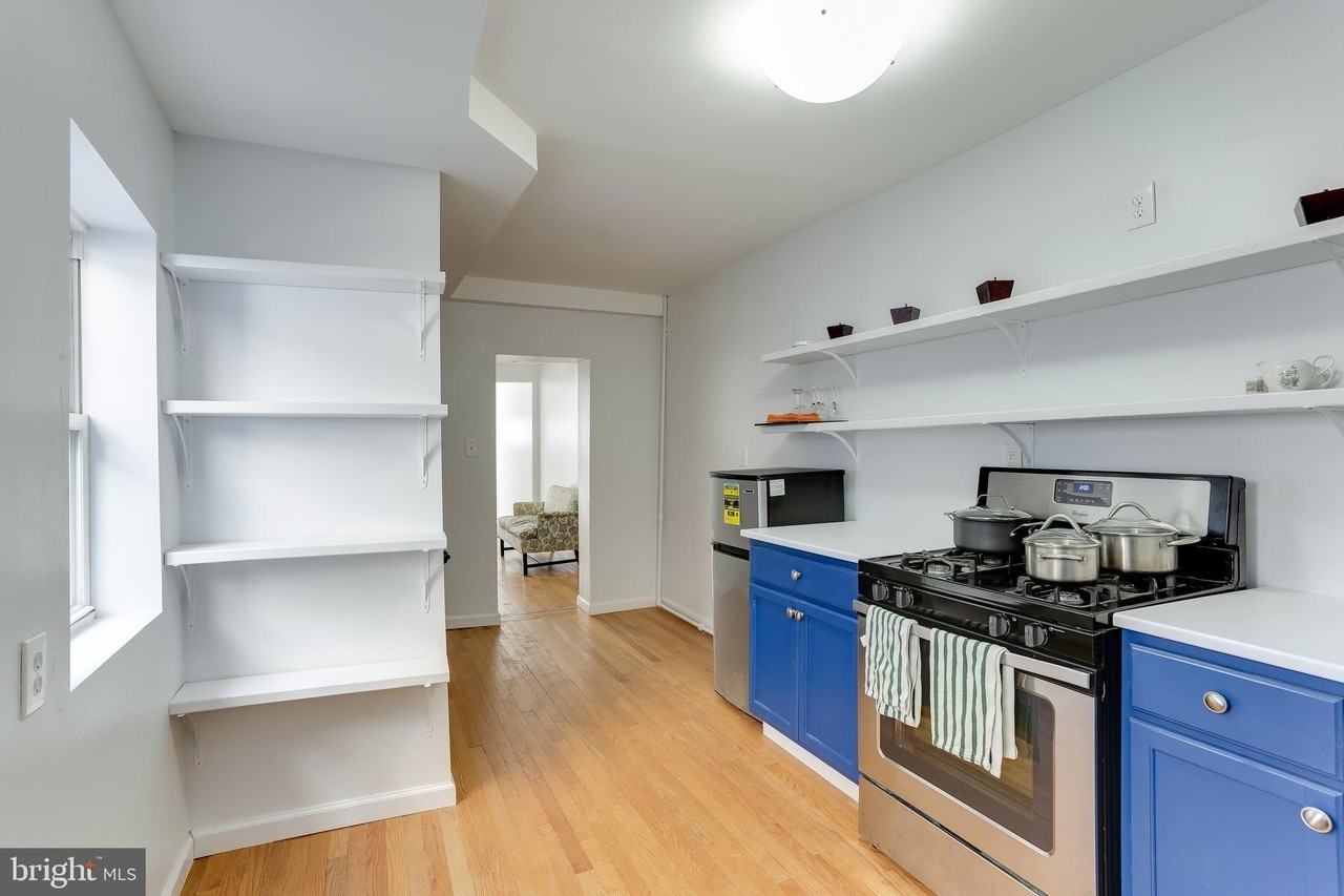 202 S Regester St - Photo 4 of 15