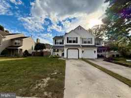 featured image of 33 Adams Ave