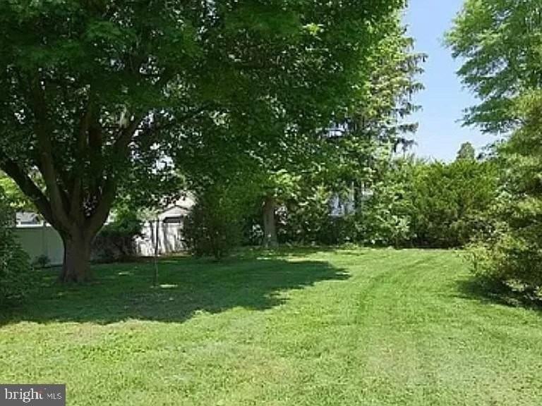 207 Cornell Road - Photo 2 of 11