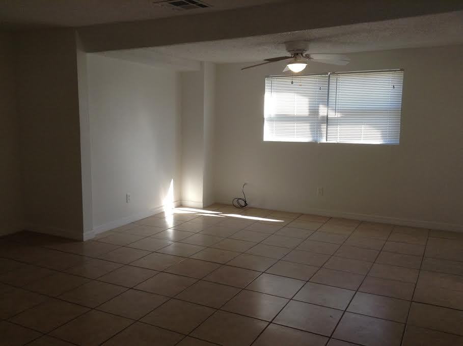 3009 Park St - Photo 2 of 10