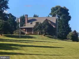 featured image of 7481 Nalle Pl