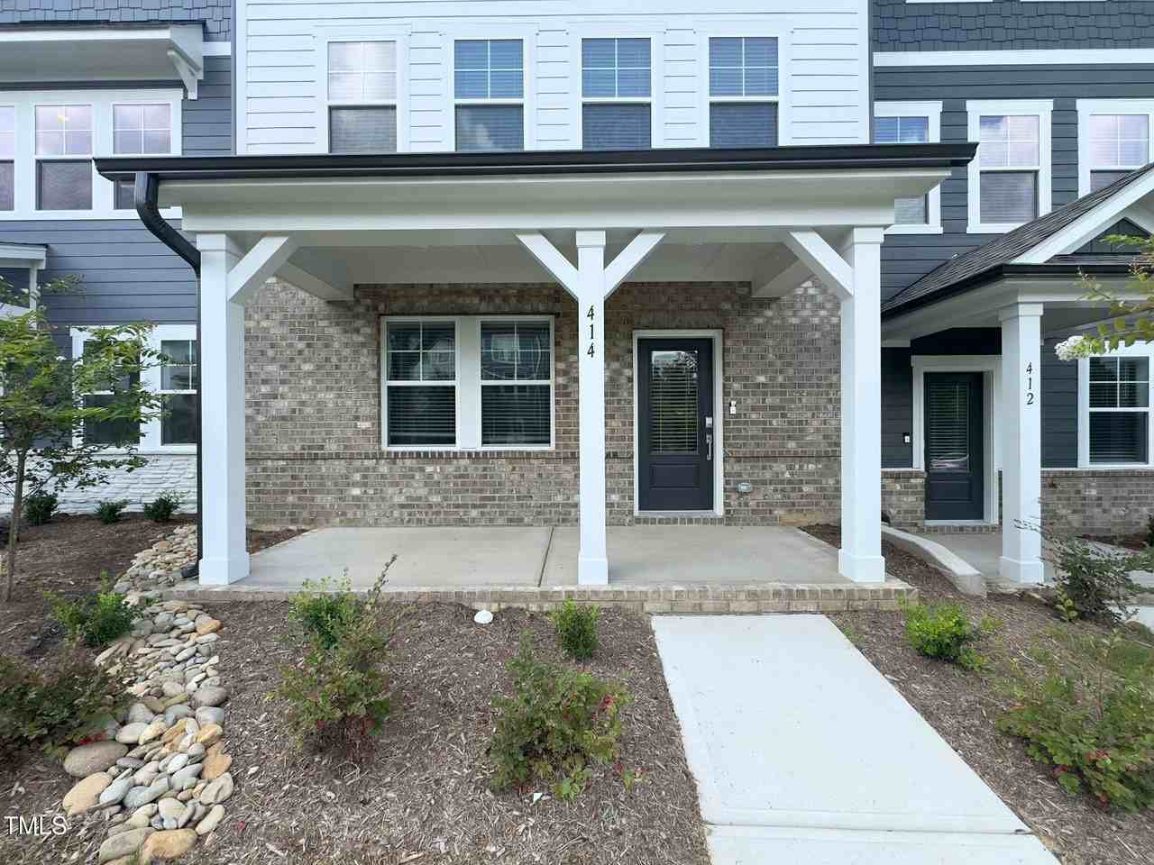 414 Rowe Way - Photo 2 of 41