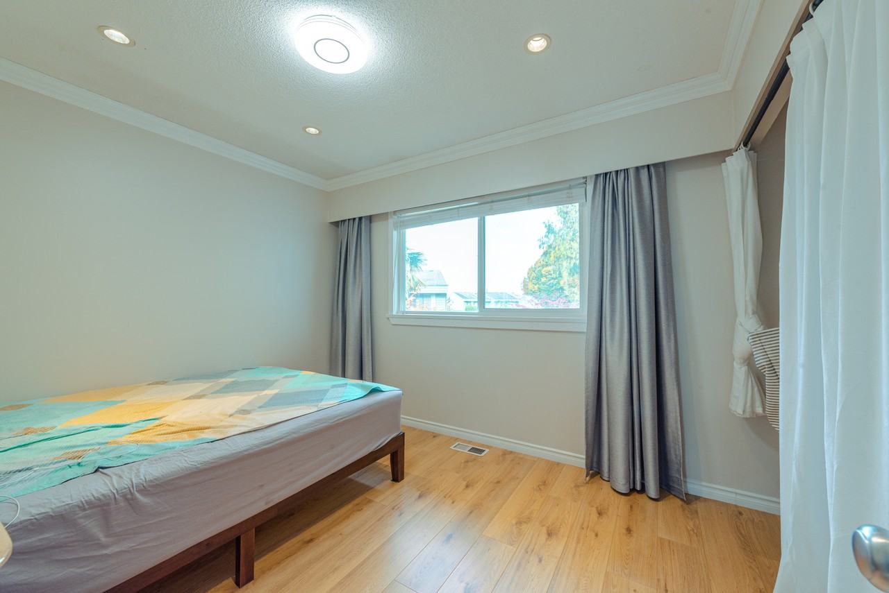 3191 Sedgemond Place - Photo 4 of 16