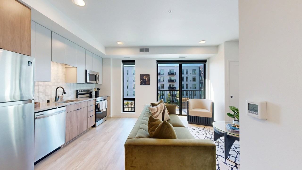 The Mason - Photo 6 of 50