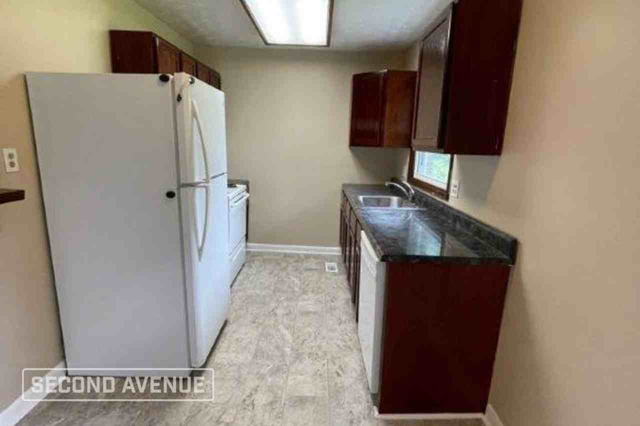 31 Victoria Rd - Photo 3 of 13