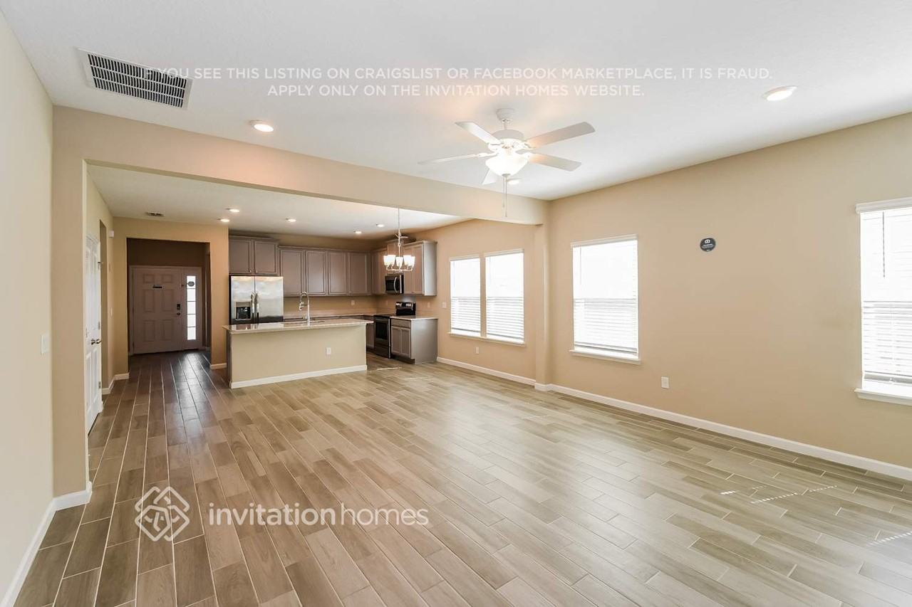 9998 Lemon Grass Ln - Photo 4 of 20