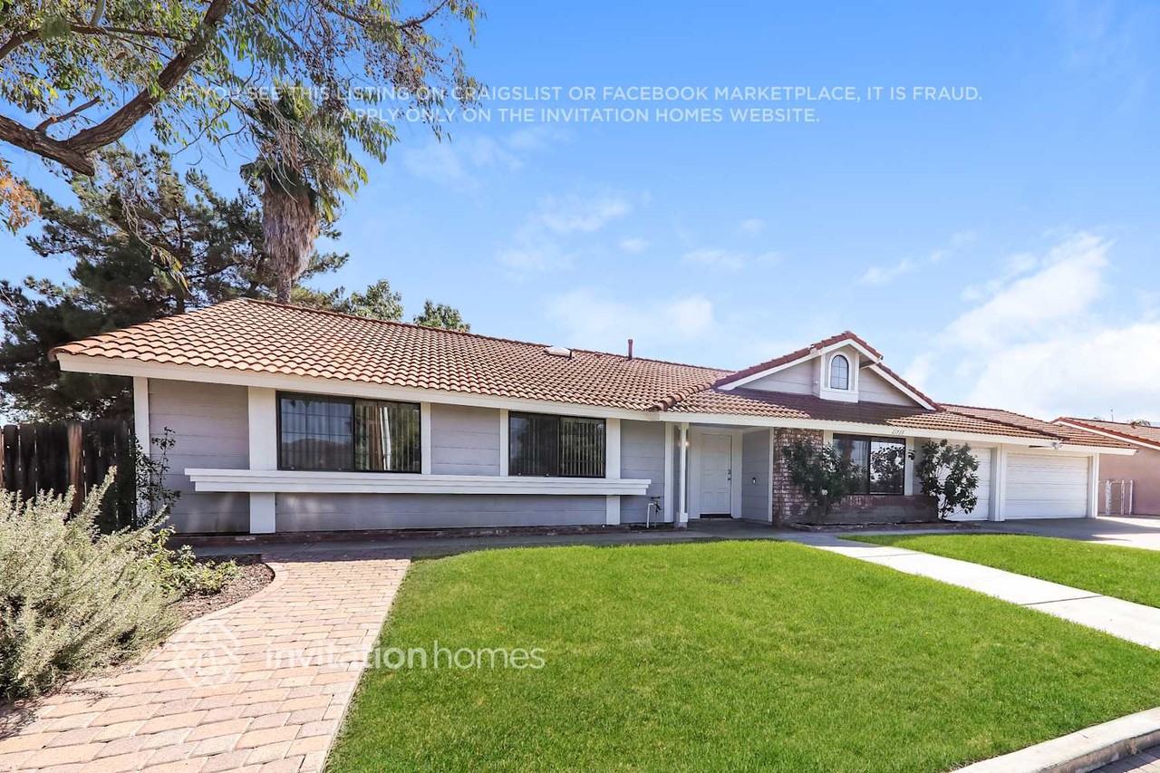 21739 Walnut St - Photo 3 of 17