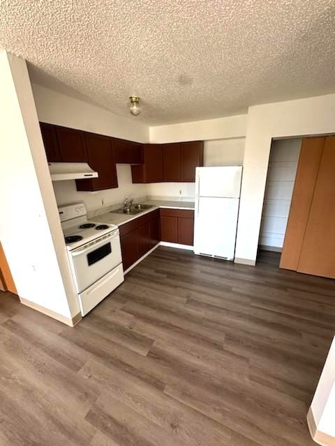 Southern Hills Apartments - Photo 4 of 13