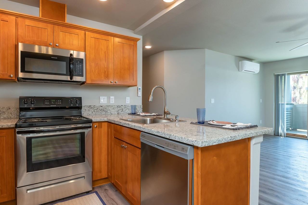 Eagle Ridge Apts - Photo 4 of 35