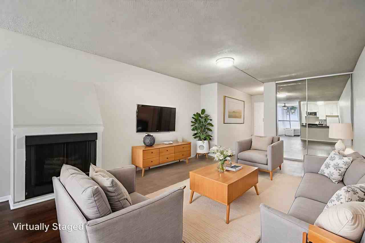 641 Gayley Ave - Photo 6 of 33