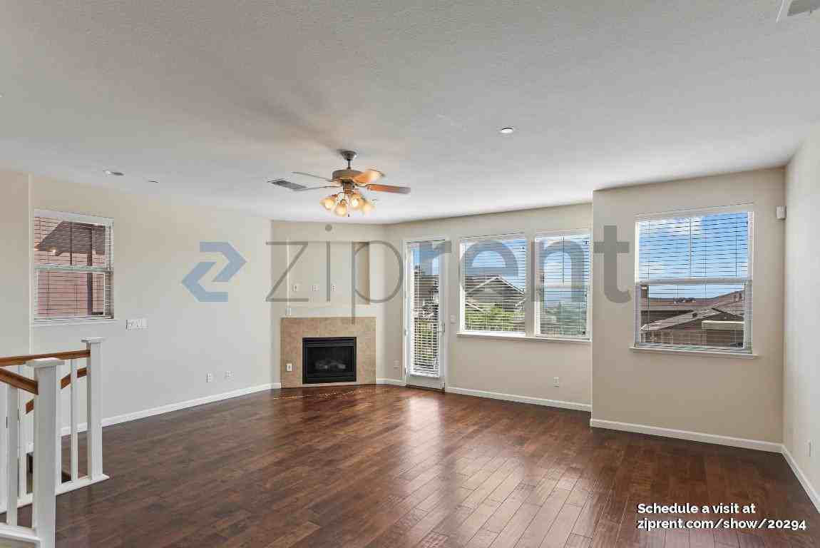 6298 Rocky Point Ct - Photo 5 of 30