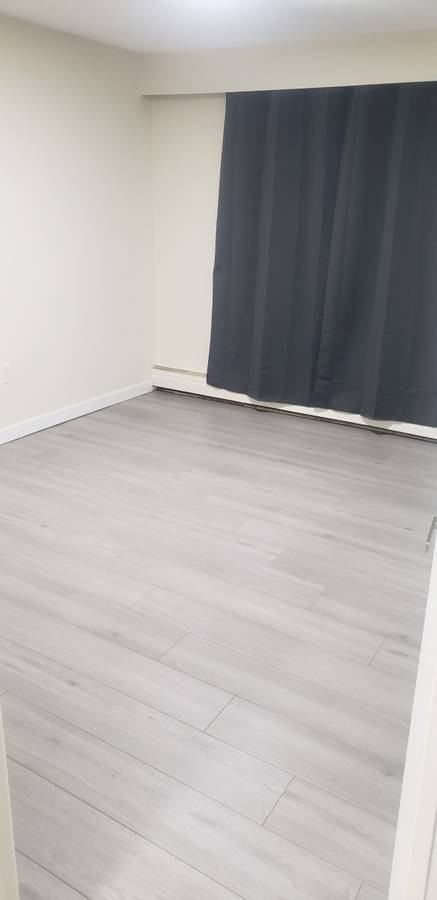 4275 Imperial Street - Photo 3 of 9