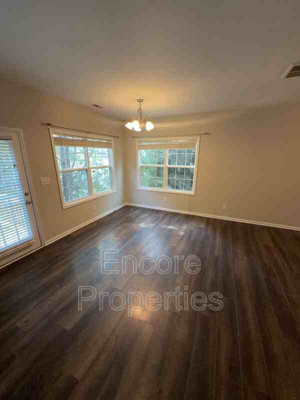 821 Woodside Park Ln - Photo 4 of 16