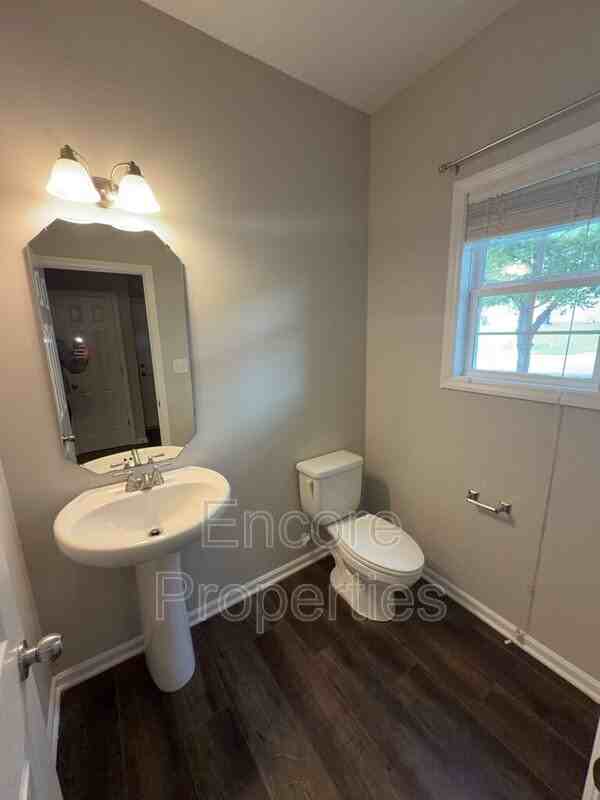 821 Woodside Park Ln - Photo 7 of 16