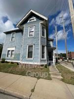 featured image of 412 E 16th St